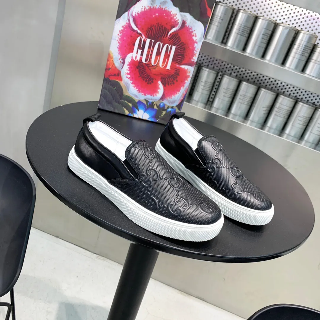 P380 👟 (1:1 replica of the official website of running volume models) 🇮🇹🇮🇹 "GUCCI" 🔍🔍Men's 2025 counters are on sale simultaneously, fashionable and casual, comfortable and breathable, imported waterproof fabrics, the first choice for trendy men, imported sheepskin lining, fashionable and trendy, trendy men Essential, soles: original soles provided by the original factory, exclusive movable molded soles, super comfortable, original factory goods, 🔍🔍high quality, you can enter and exit the counter at will, 38-44, (37 and 45 can be customized, non-refundable and non-exchangeable) available in stock, you deserve it No. 005
